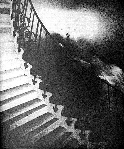ghost_on_stairs_lg-57c74ae55f9b5829f47ec990